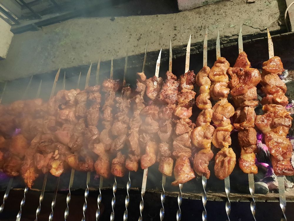 Шашлыки на доставку и вынос, кафе