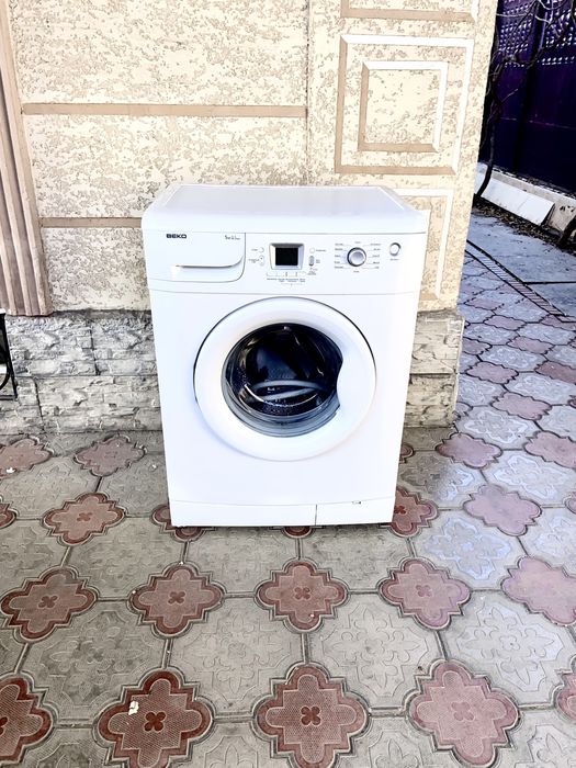 Продам стиральную машинку Беко 5кг рабочая