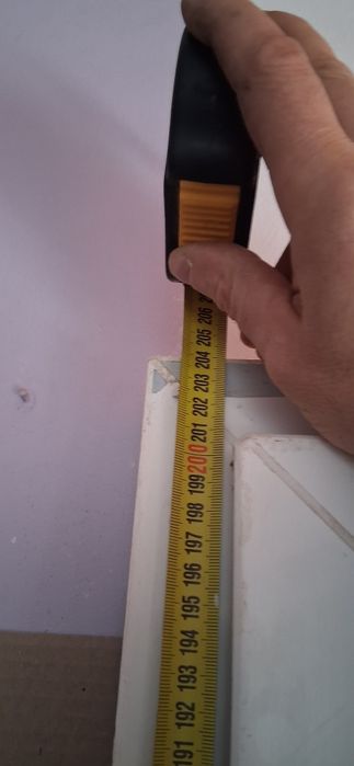 Use Termopan de stînga