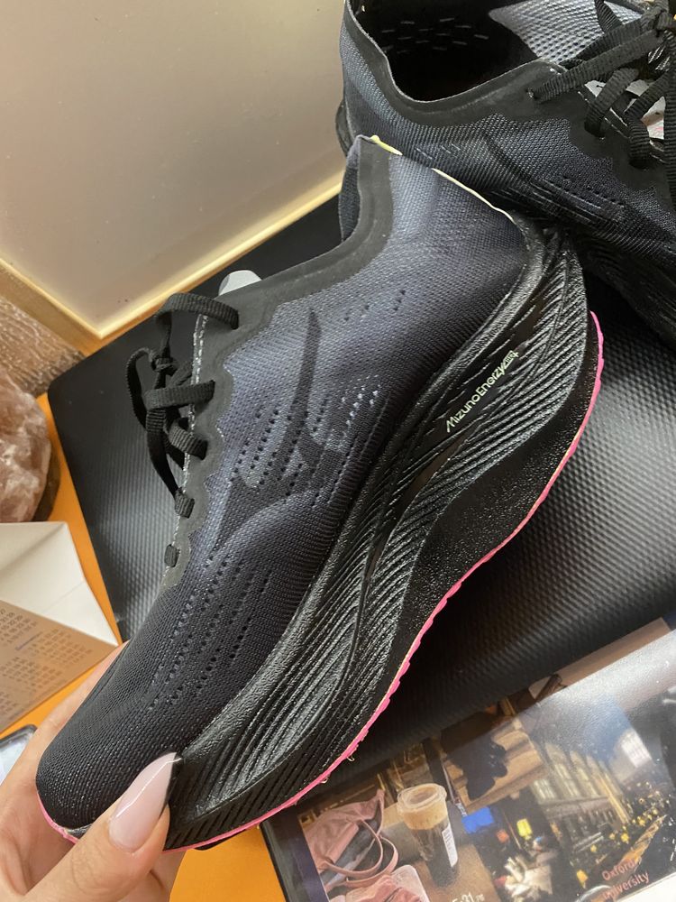 Мараъонки за бягане mizuno wave rebellion pro 2
