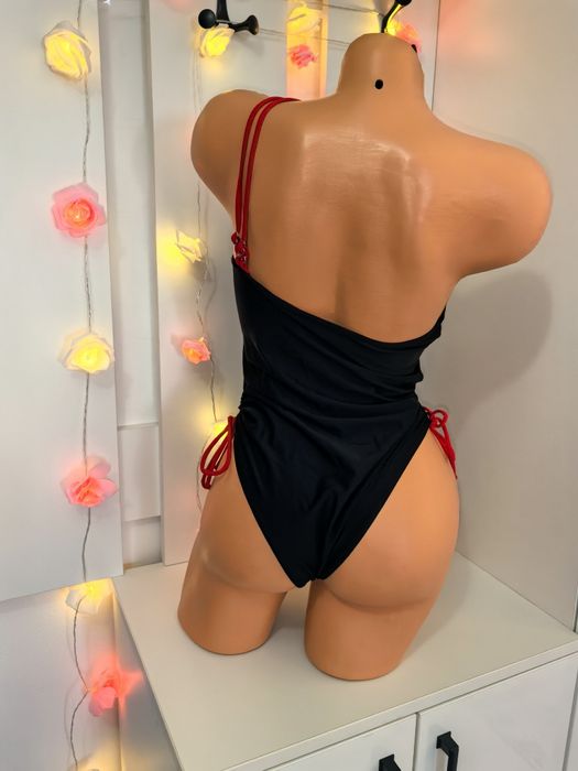 Costum de baie nou mărimea M