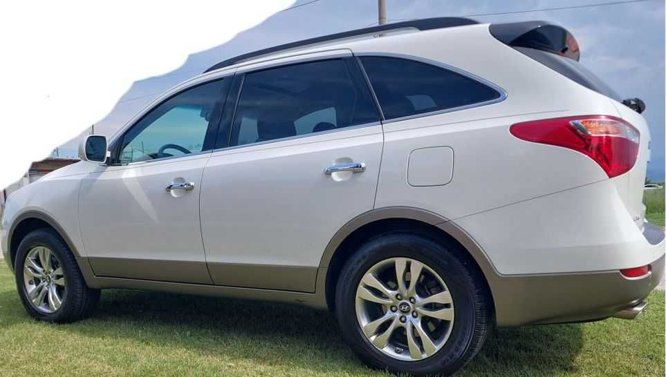 2012 Hyundai Veracruz Limited един собственик - 51, 000 километра.