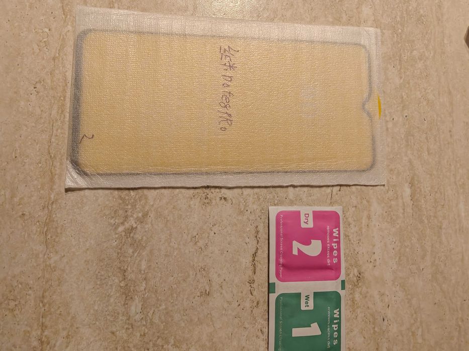 Продавам 9D протектор дисплей Xiaomi RedMe Note 8 pro