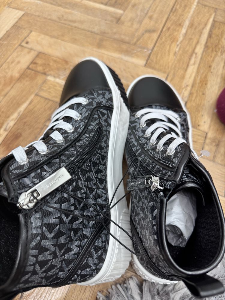 Балеринки Michael kors и кецове