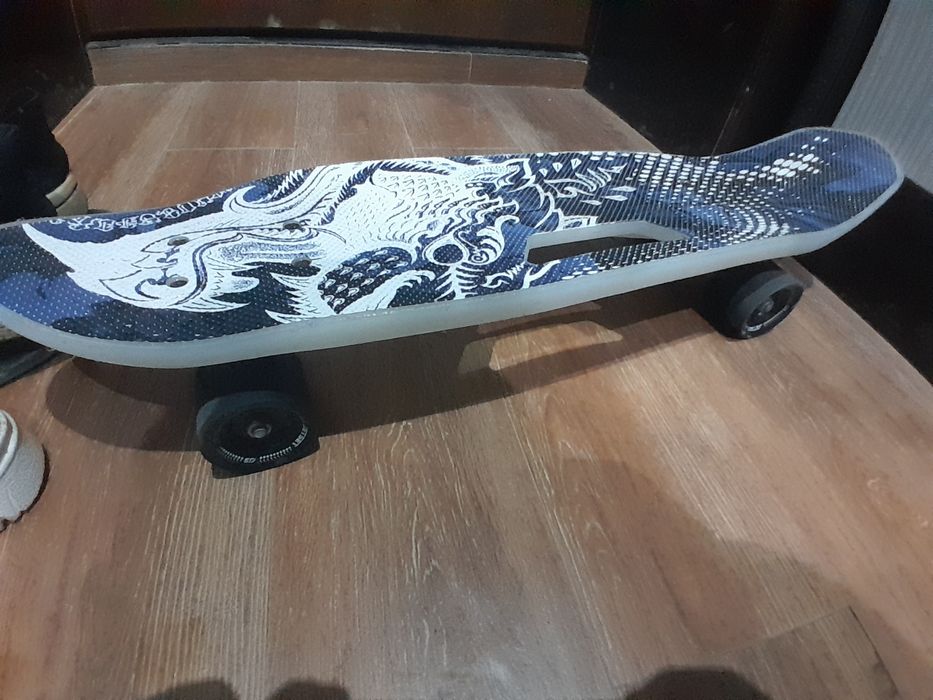 JETSET skeytbord sotiladi