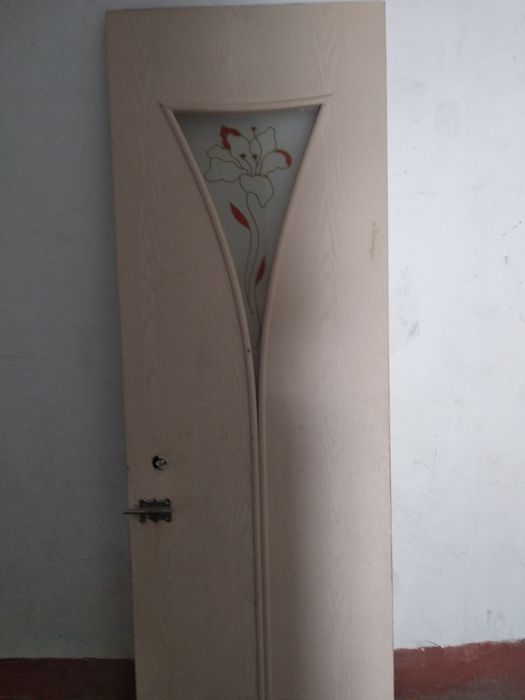 Продам двери в хорошем состояний