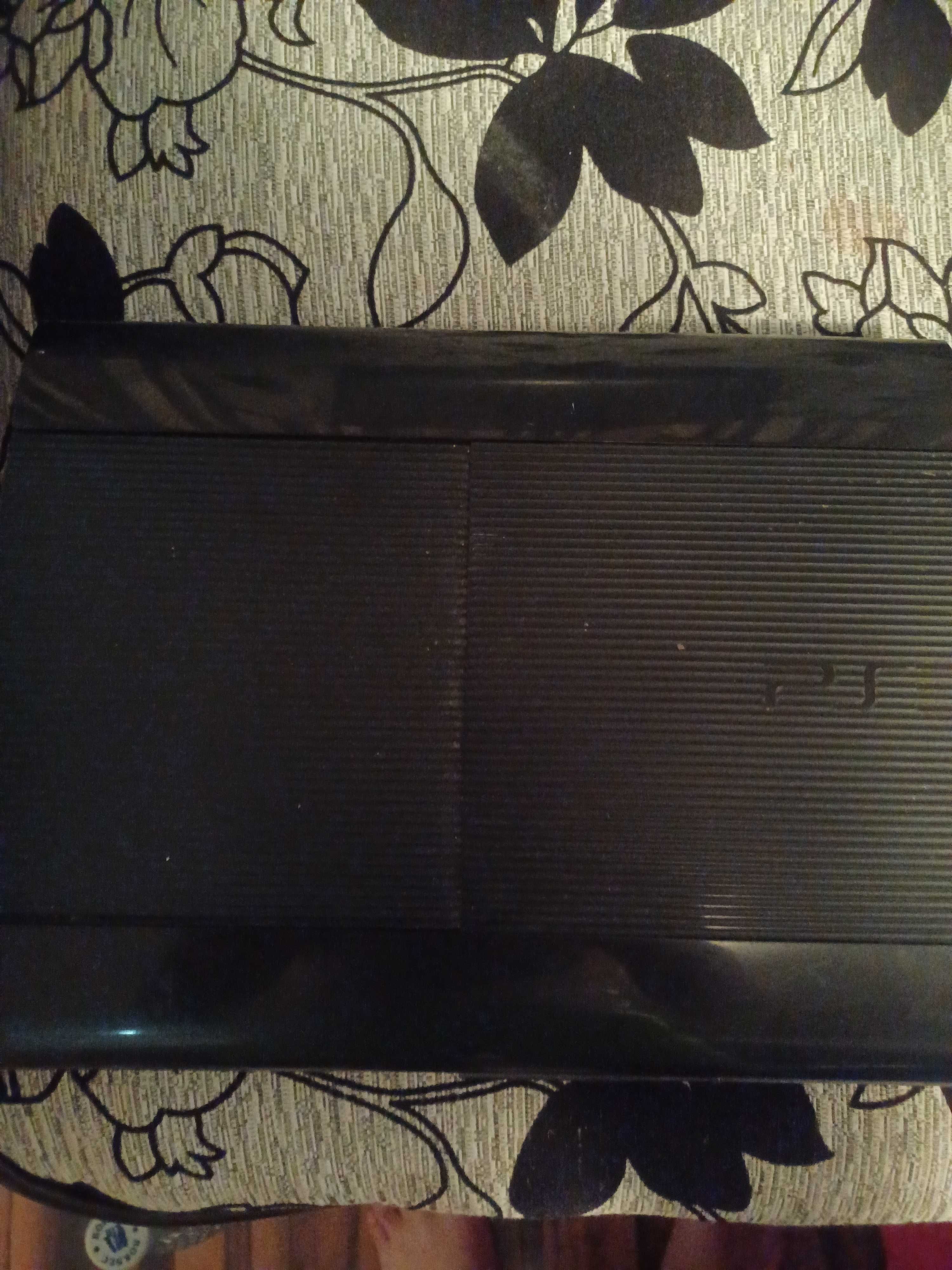 PlayStation3 slim stare perfecta +fifa 18 cadou