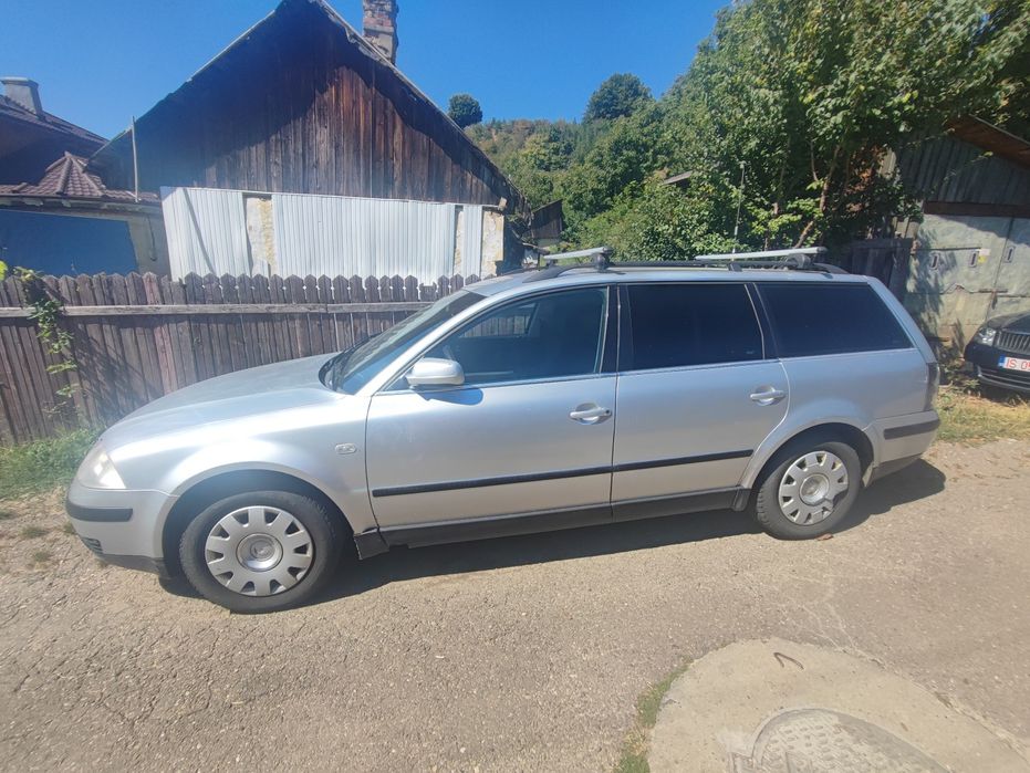 Vand pentru dezmembrari Vw.Passat 2001 automată / 1,9 tdi cod motor av