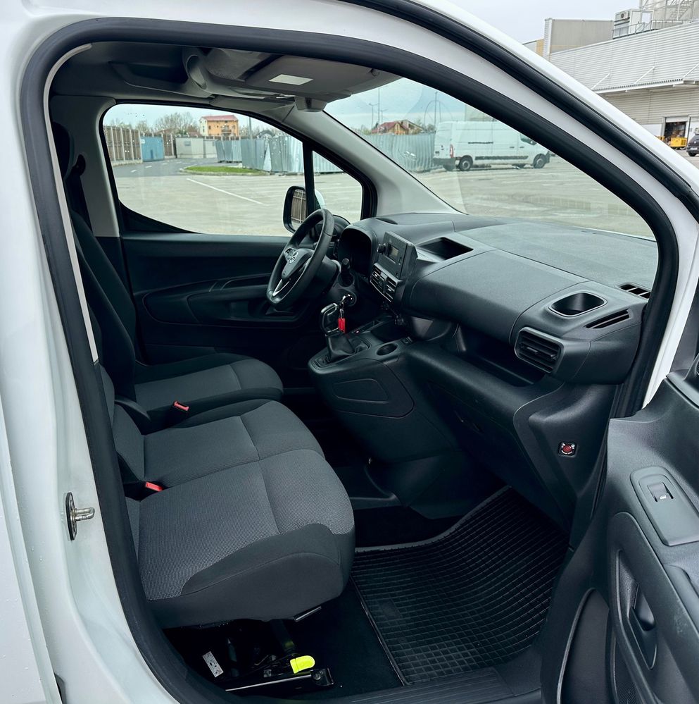 Opel Combo lung/2020/190000 km/km reali!