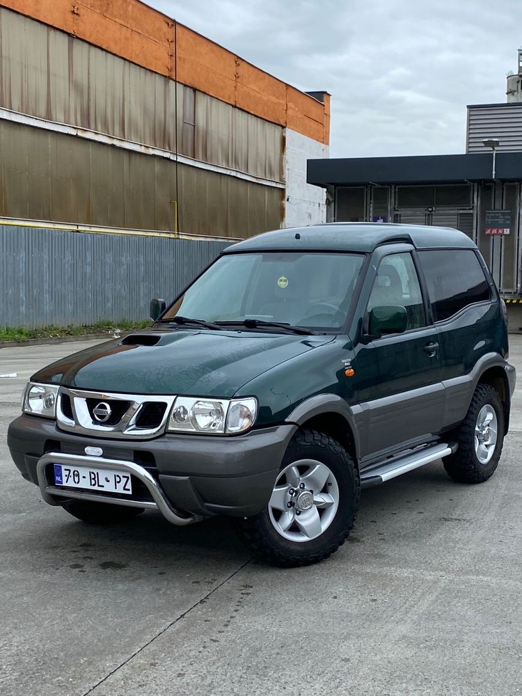 Vand Nissan Terrano 3l Diesel an 2004