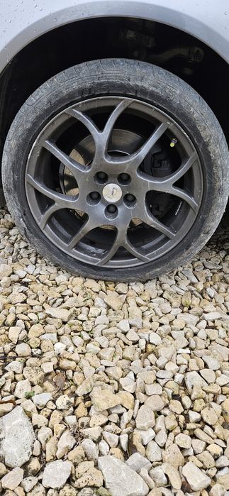 Продавам джанти с гуми