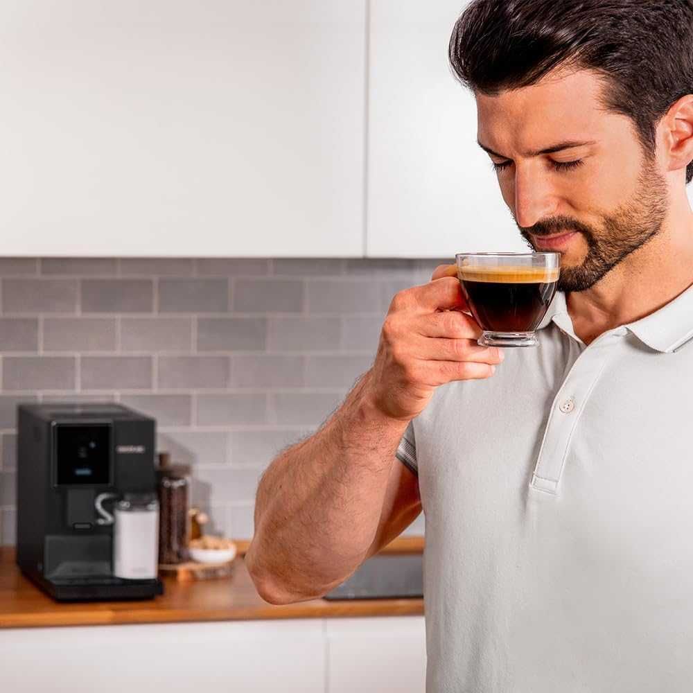 Кафеавтомат Cecotec Cremmaet Compact-ccino Connected 1350W 19bar Черна