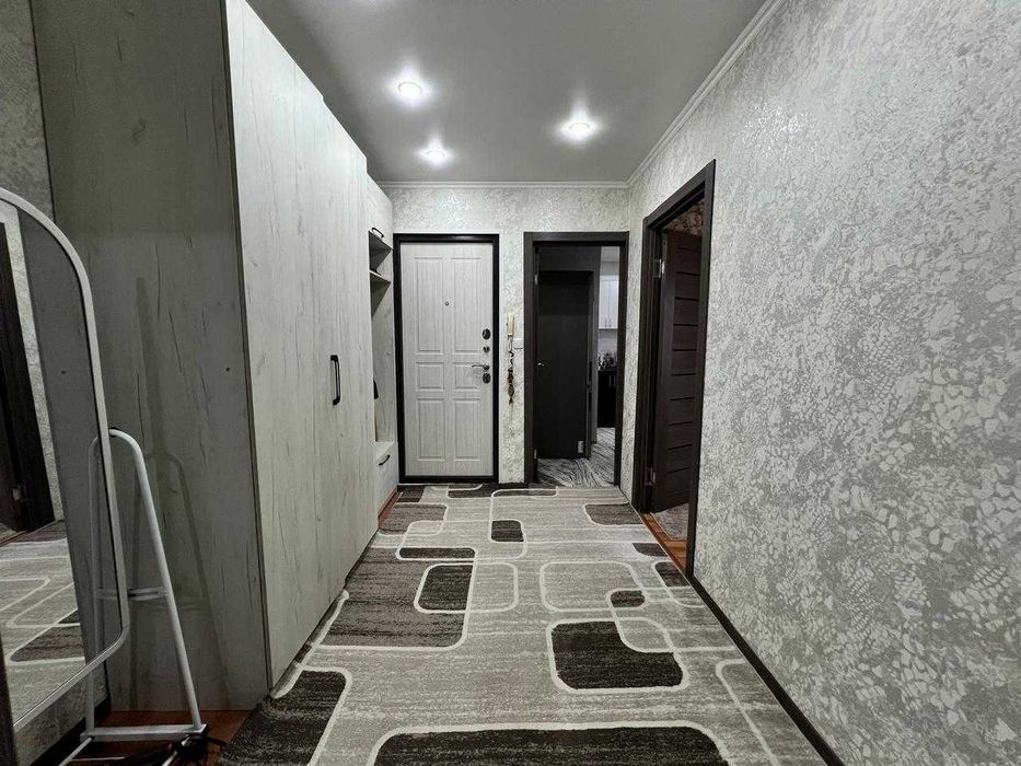 Продам 3 комн. кв., в 19-м мкрн.