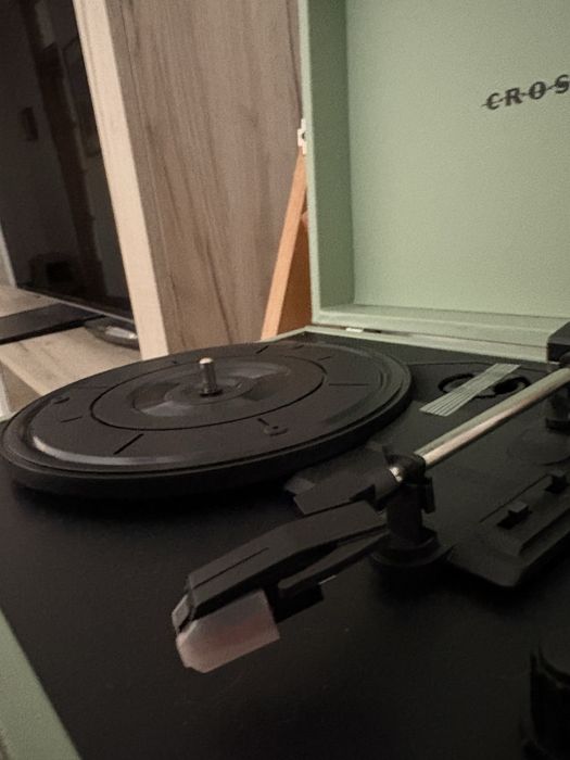 pick-up Crosley Voyager green mint