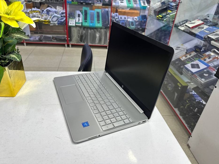 HP office noutbuk seleron N4120U ddr4 4/256 SSD holati ideal