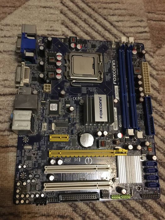 Продам материнскую плату FOXCONN G41MXP Series