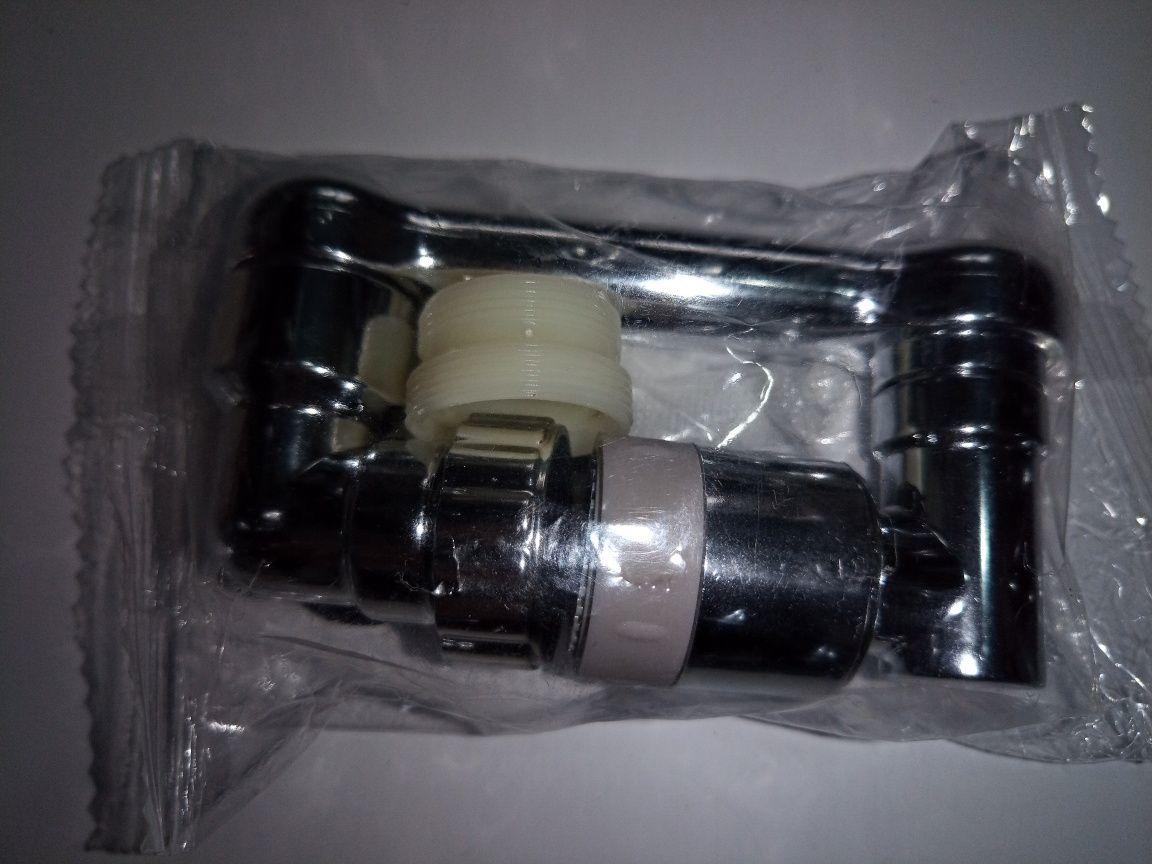 Adaptor prelator si extensie robinet apa