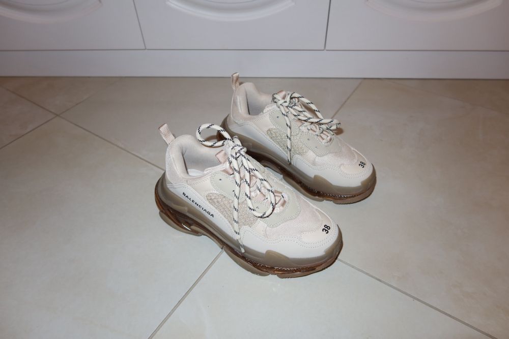 Налични дамски обувки Balenciaga 37/38 размер