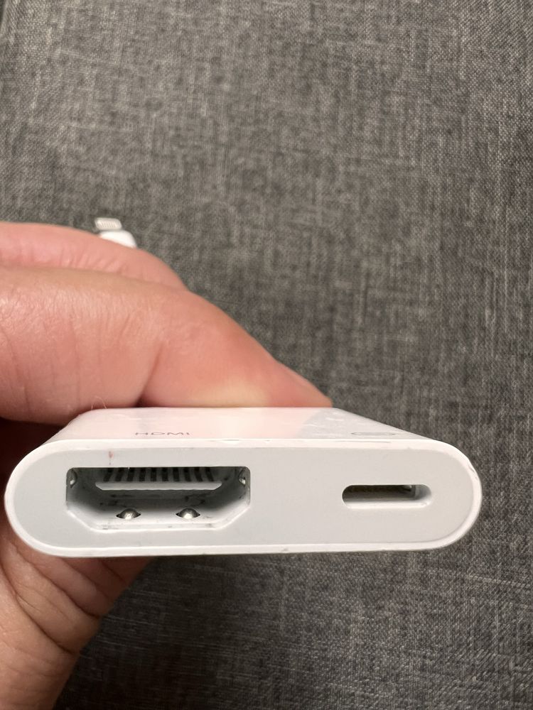 Apple Lightning to Digital AV Adapter ( HDMI )