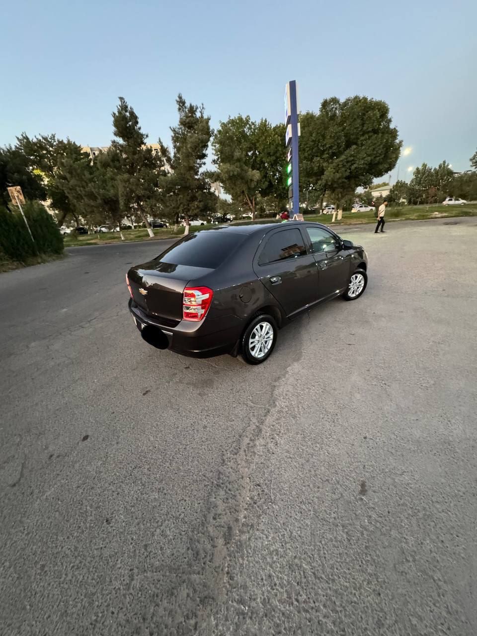 cobalt 2022 yil 4 pazitsa avtomat choko rang srochna sotiladi.