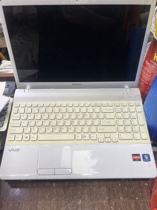 Продам ноутбук. В хорошем состоянии