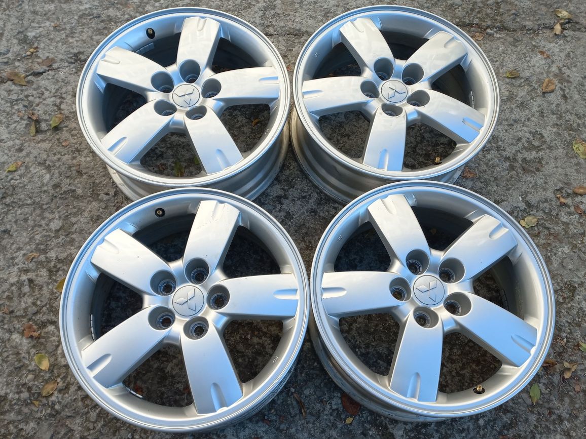 17 5x114.3 Mitsubushi Honda Hyundai Toyota Enkei 6.5j et38 Без Забележ