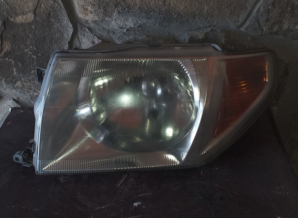 Ляв фар за Митсубиши Пинин