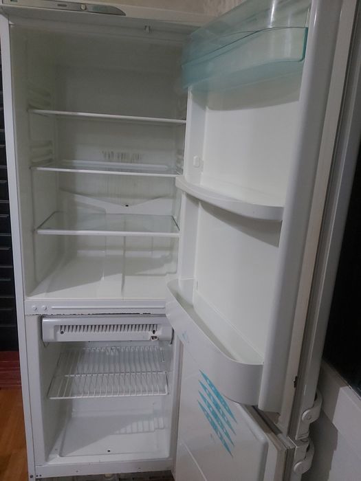 Продам б/у  холодильник