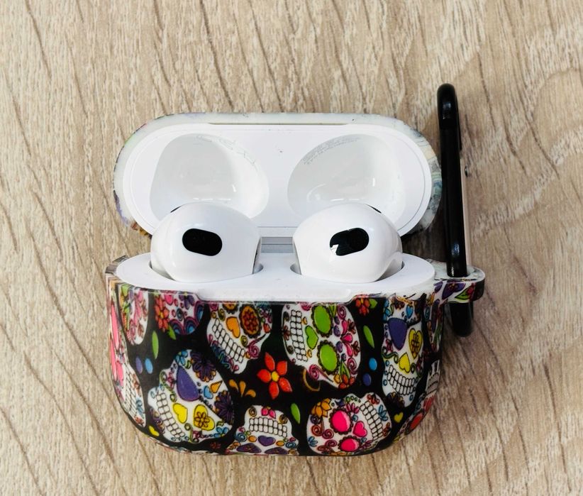 Casti Apple AirPods 3, Lightning Charging Case, White