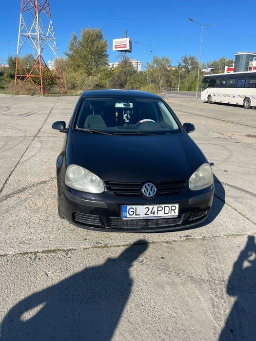 Se cauta nou proprietar pentru golf 5 în stare foarte bună!