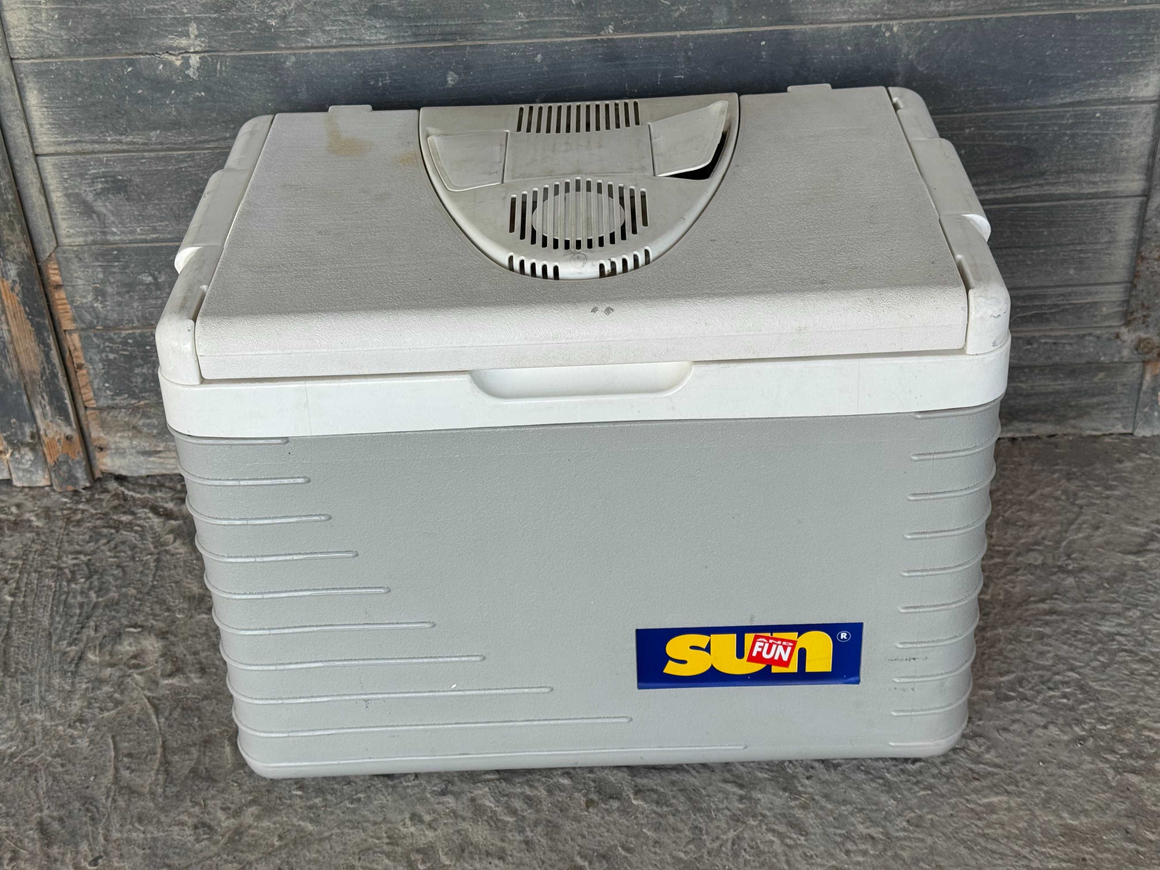 Хладилна чанта на 12V