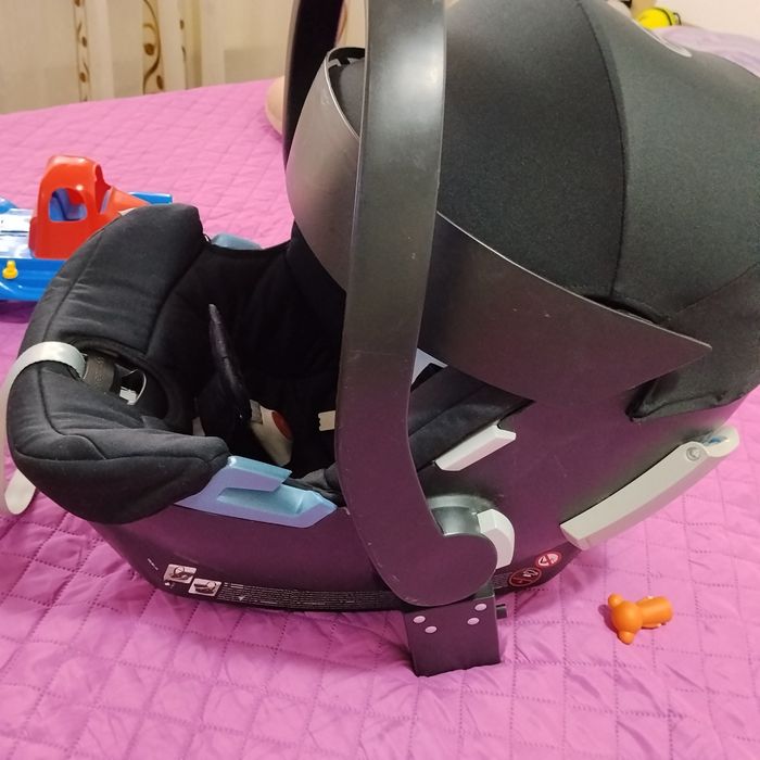 Scoica auto Cybex aton 4