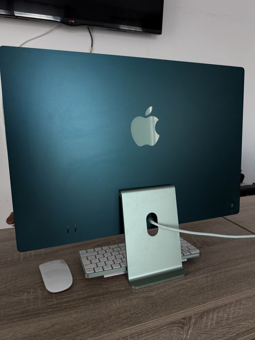 PC iMac 2021, M1, 24". Retina 4.5k, 8 GB,  256 SSD, Verde