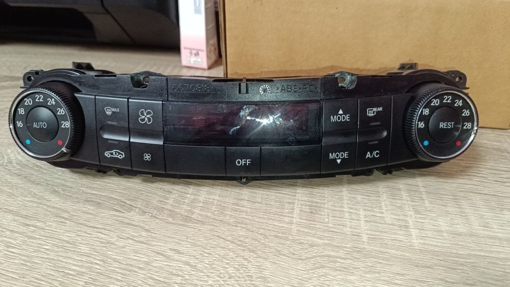 Управление на климатроник за CLS w219
