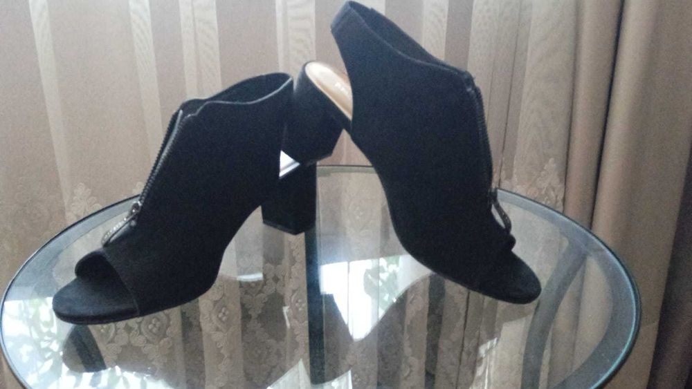 Туфли Батильоны женские замшевые продам