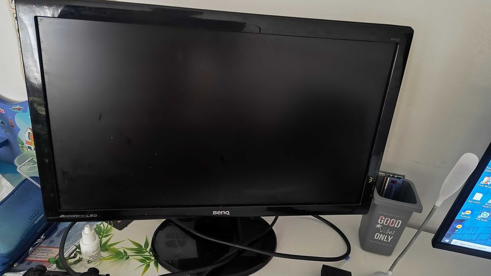 Monitor 22" INCH BENQ