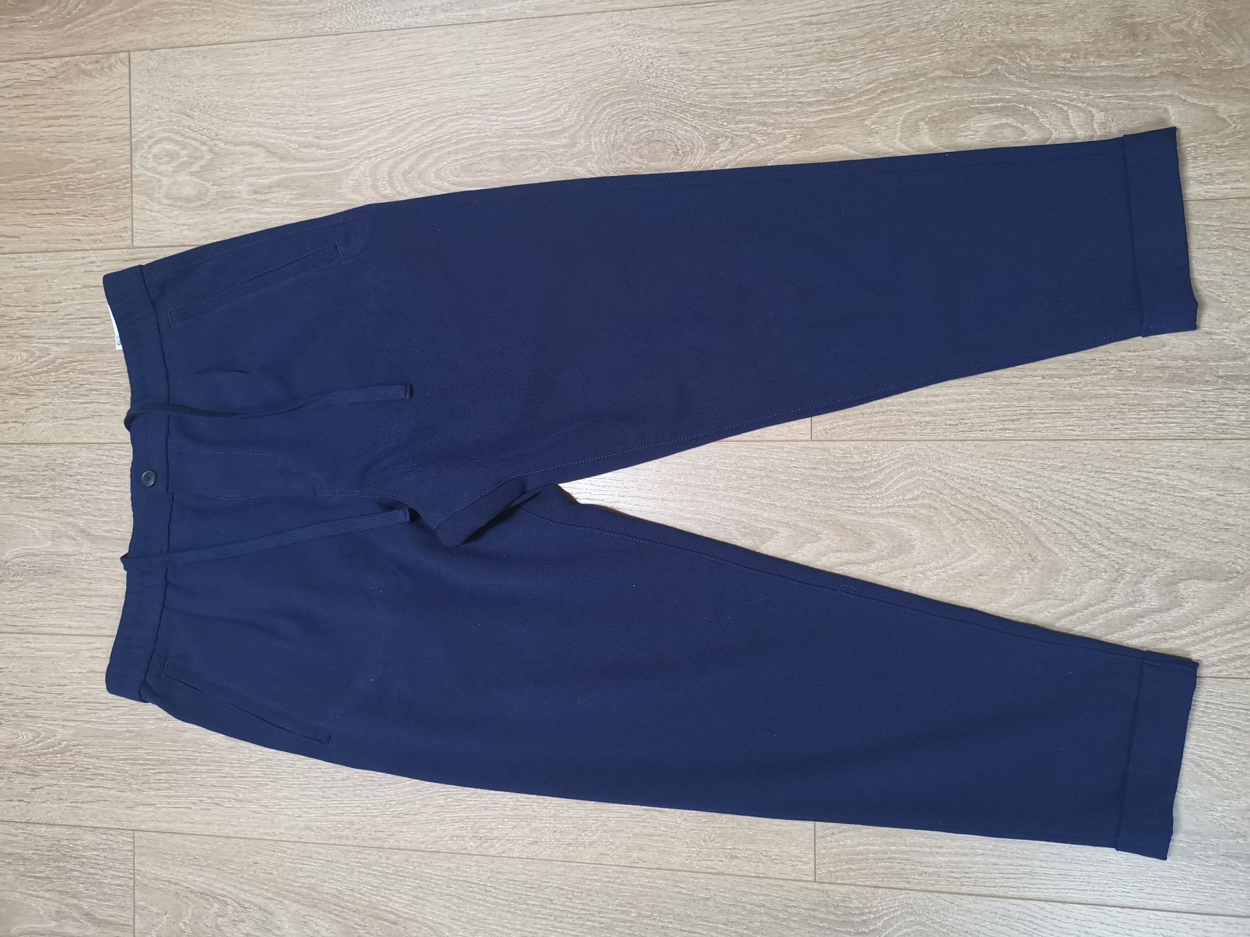 Pantaloni Hugo Boss model jogger