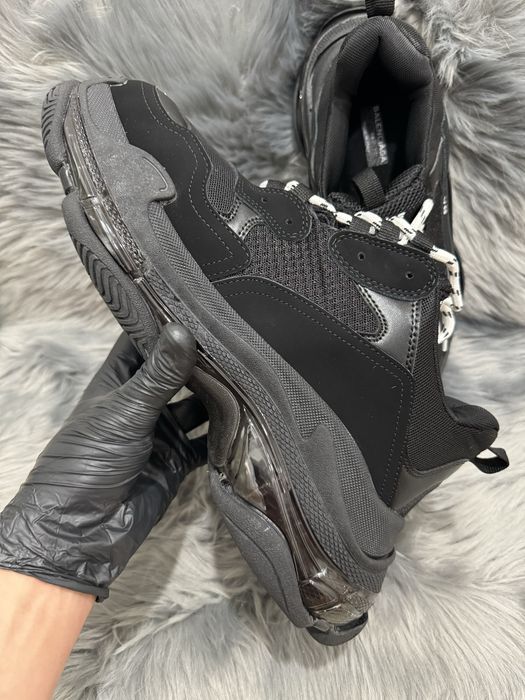 37-44 Balenciaga Triple S Black
