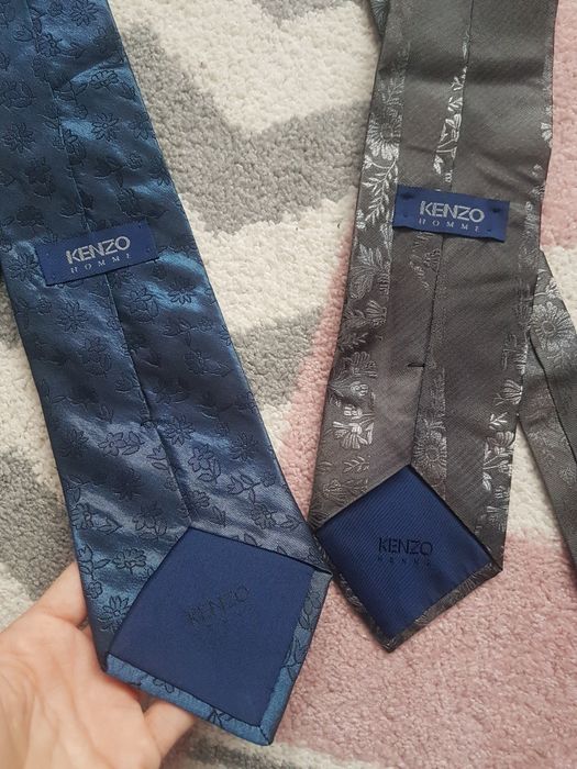 Cravate Kenzo impecabile