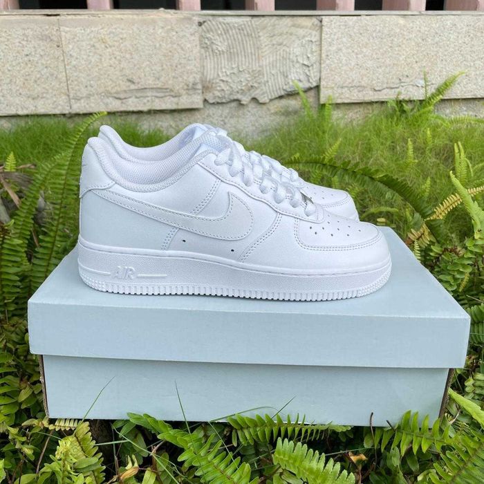 Nike Air Force 1 White Low