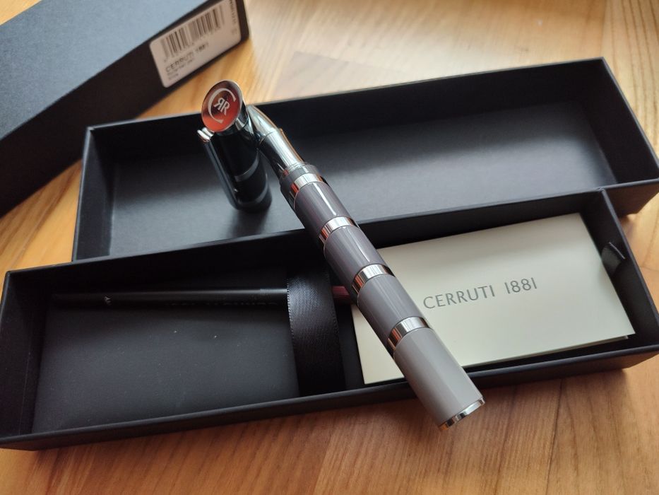 Roller (pix) metalic Cerruti 1881, nou, autentic