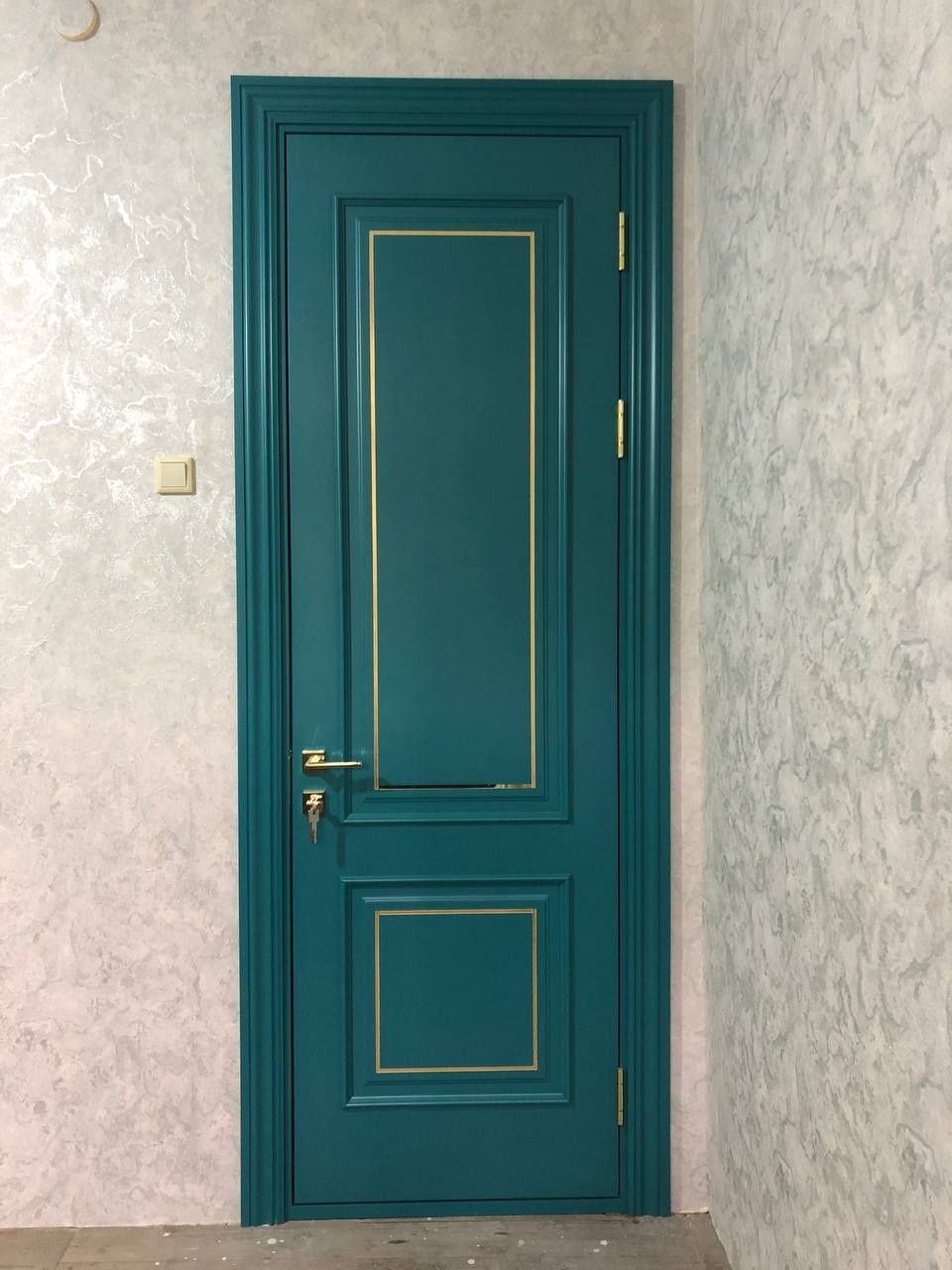 Sifatli mdf eshik romlar