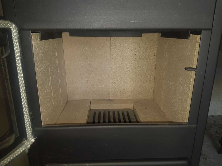камина суха 9kW. Чисто нова