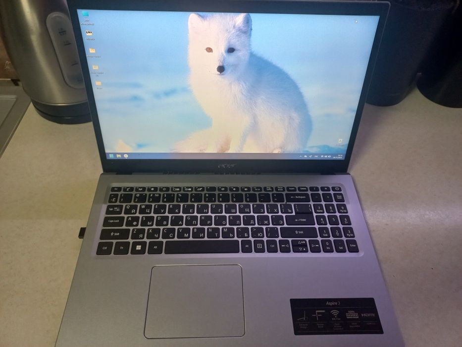 Продам ноутбук aser в идеальном состоянии.
