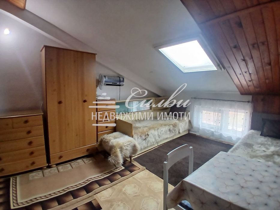 Едностаен ТУХЛЕН мансарден апартамент - кв. Болница!