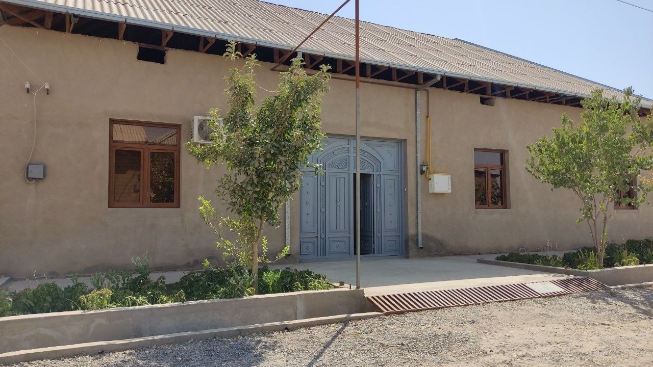 600m² maydonlik hovli uy sotiladi