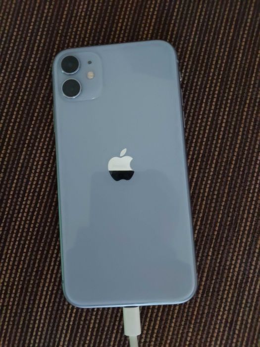 Продается айфон 11