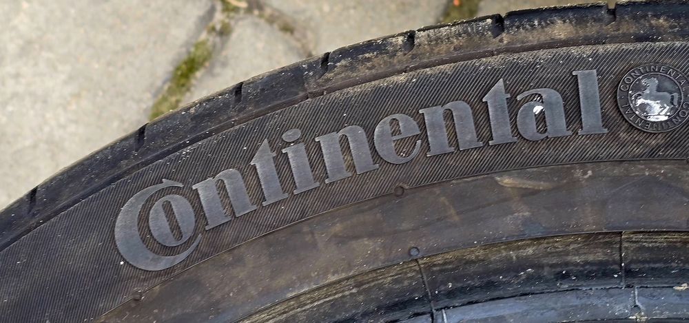 235 45 19 Continental 2бр