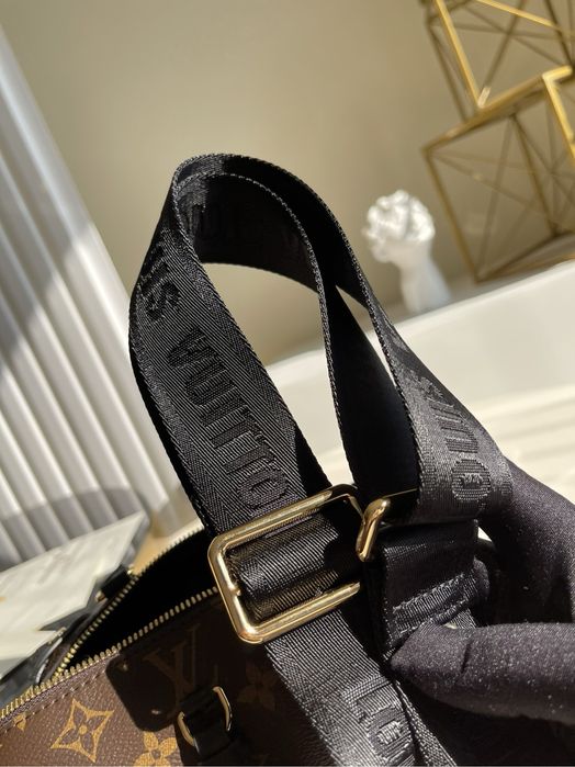 Louis Vuitton Vuitton Petite Malle Souple