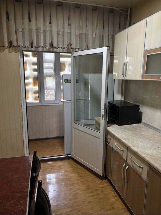 3/2/9 Буюк Ипак Йули,Дагестанская,метро Максим горький,72 м2